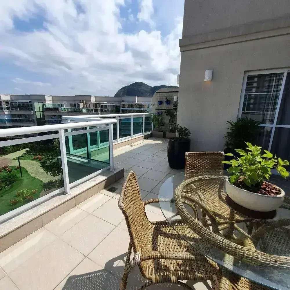 COBERTURA DUPLEX DE 174M2 COM LINDA VISTA PARA MONTANHA - Luggare Soluções Imobiliárias